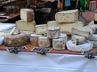 Bild: Käse der Region am Markt