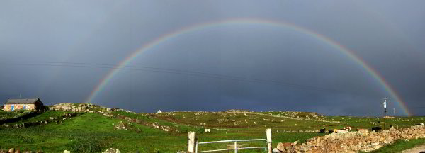 Bild: Regenbogen über Omey-Island