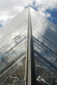 Pyramide am Louvre