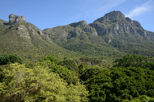 Blick auf die Ostseite des Tafelberg