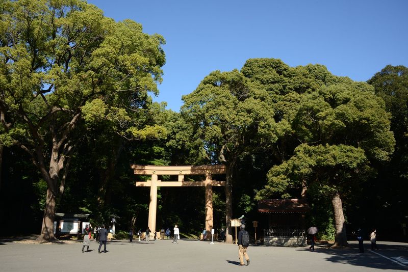 Typisches Tor zu einem Shinto-Schrein