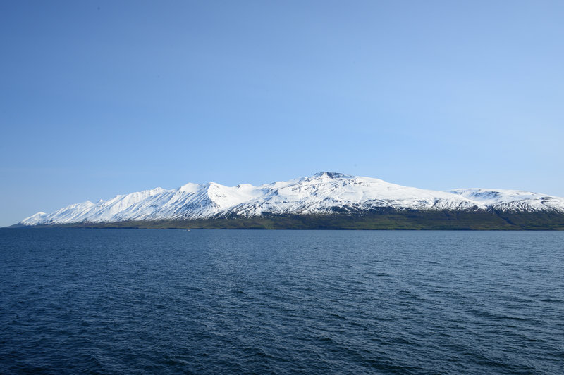 Blick den Fjord entlang