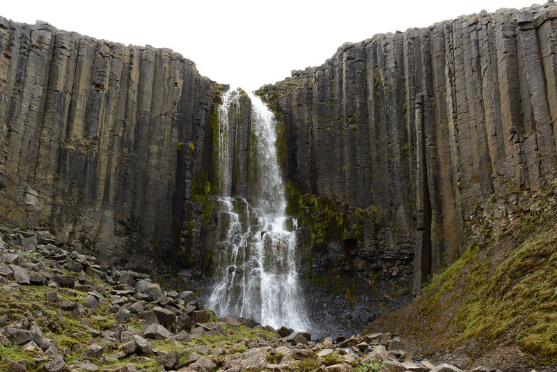Wasserfall auf dem Weg zum Canyon