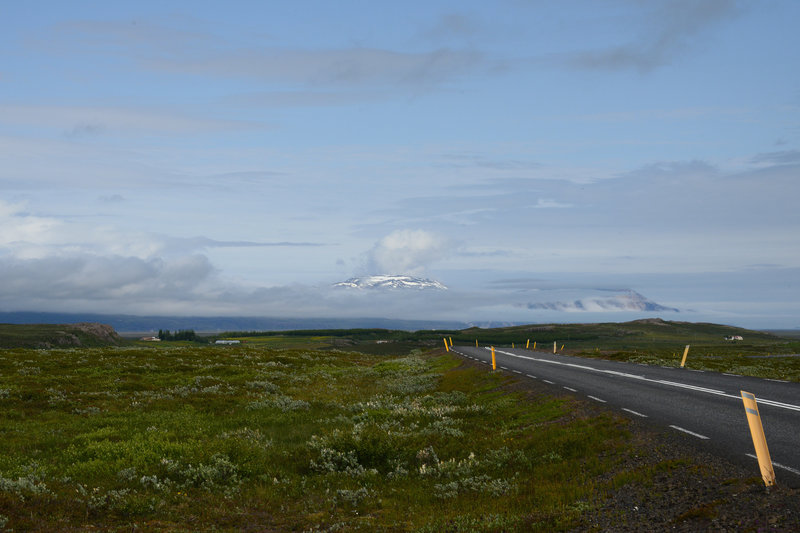 Strasse durch tolle Landschaft