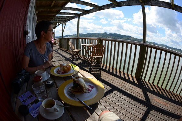 Auf der Terrasse des Boatshed-Café