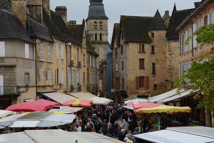 Auf dem Markt in Sarlat