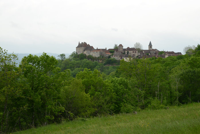 Loubressac von weitem