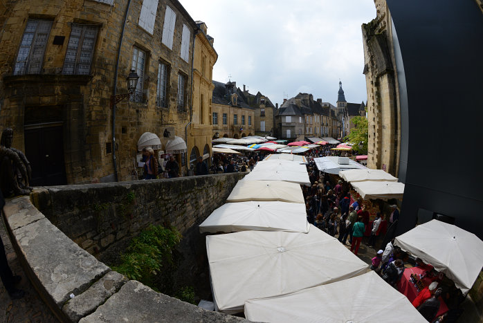 Auf dem Markt in Sarlat