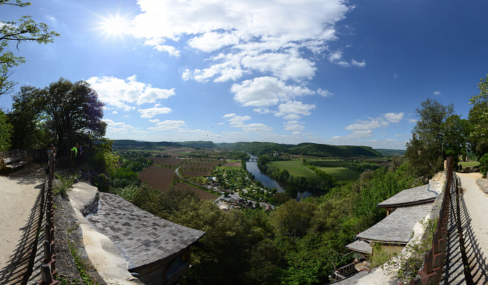 Bild: Blick auf die Dordogne am Aussichtspunkt oberhalb der Burg von Beynac-et-Cazenac