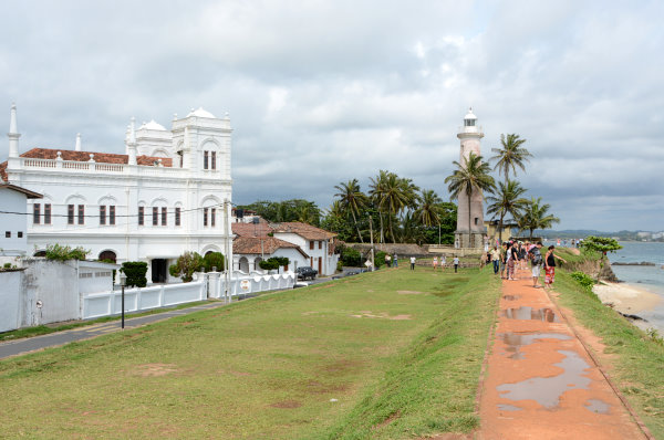 Auf der alten Festungsmauer in Galle