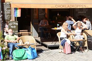 Bild: Ein letzter Café auf dem Stortorget