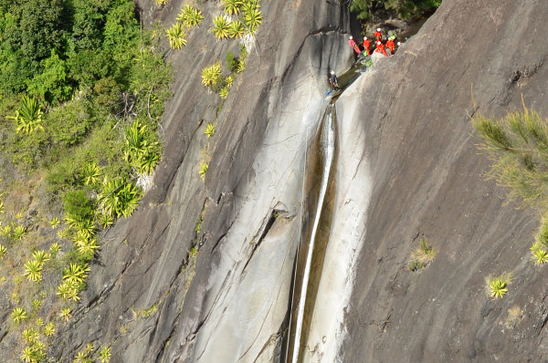 Verrückte beim Abseiling