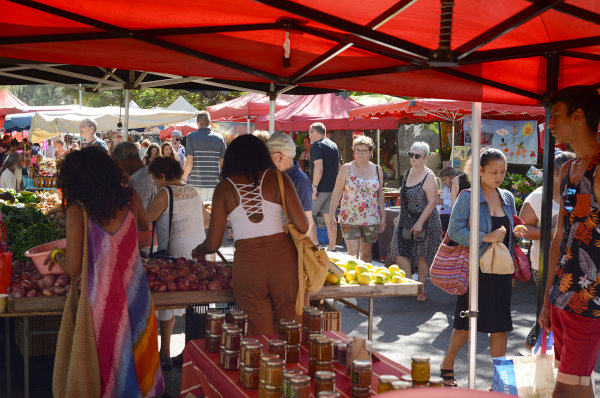 Auf dem Markt in St.Leu