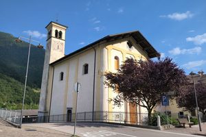 Die Kirche in Lenzumo