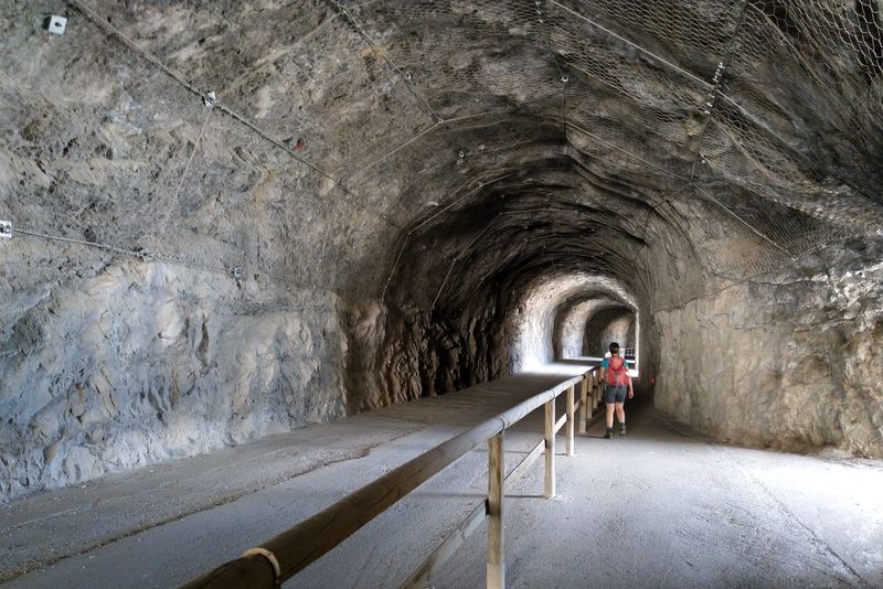 In den Tunneln ist man von den Radfahrern getrennt