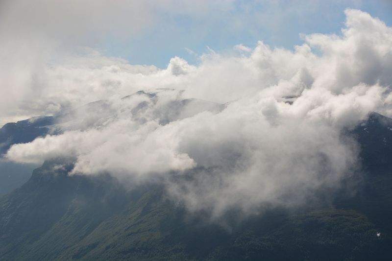 Etwas lugt der Gletscher raus