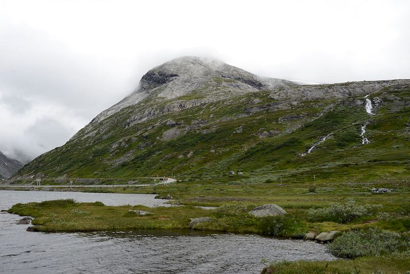 Passstraße zu Geiranger-Fjord