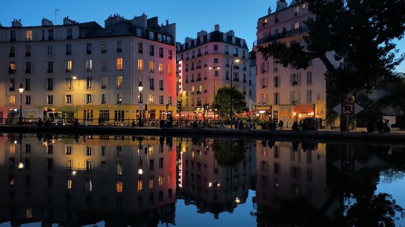 Canal Saint-Martin bei Nacht