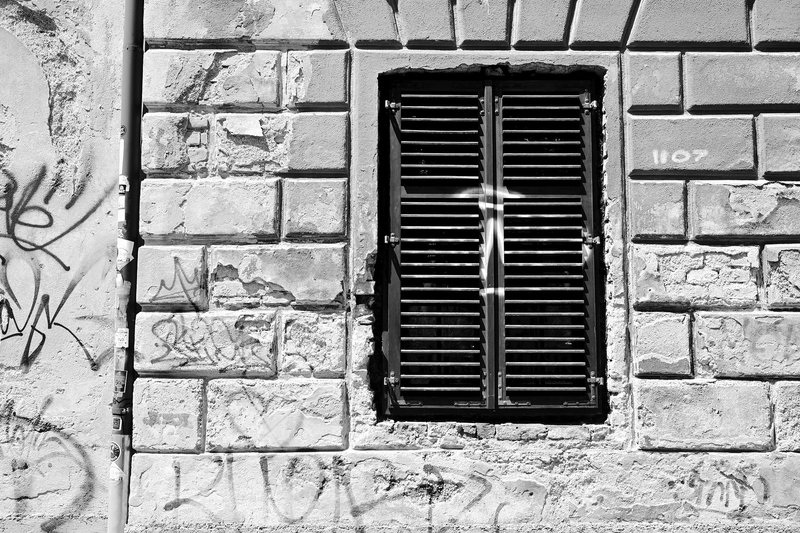 Alter Fensterladen